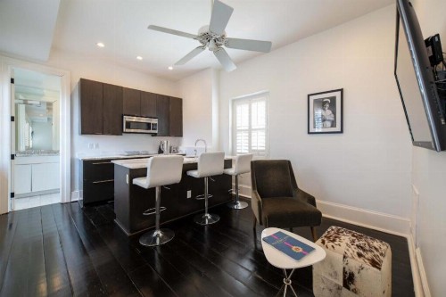 Melrose Mansion Suites - image 41