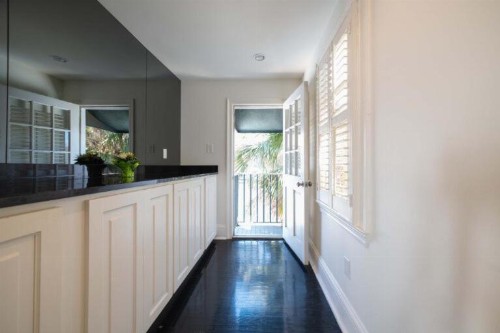 Melrose Mansion Suites - image 5