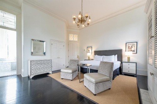 Melrose Mansion Suites - image 50