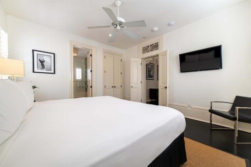 Melrose Mansion Suites - image 6
