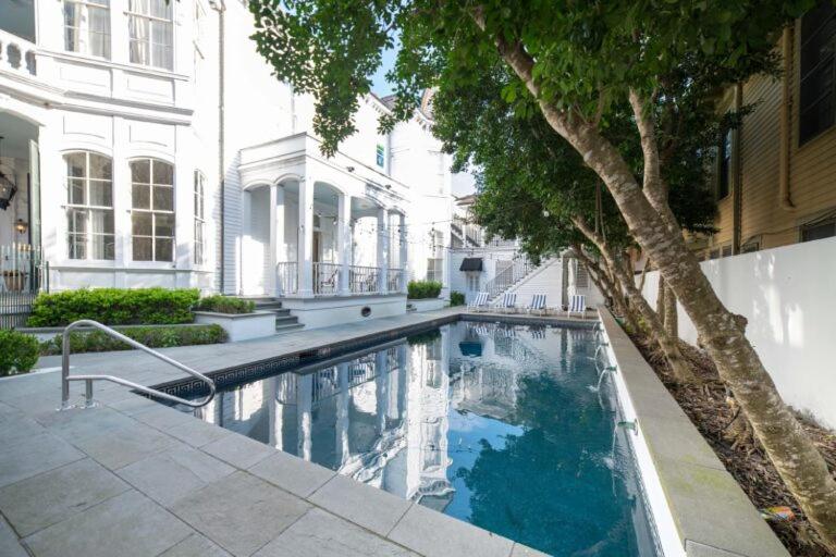 Melrose Mansion Suites - image 7