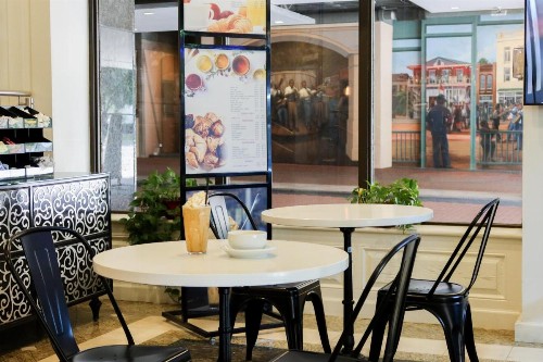 Holiday Inn New Orleans-Downtown Superdome an IHG Hotel - image 4