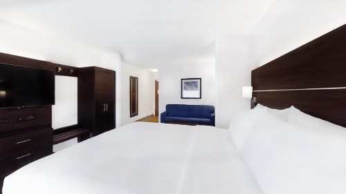 Holiday Inn Express New Orleans East an IHG Hotel - image 11
