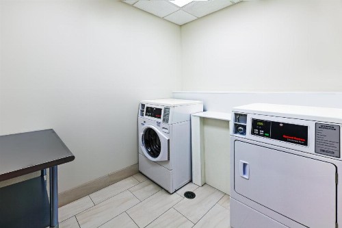 Holiday Inn Express New Orleans East an IHG Hotel - image 29