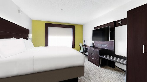 Holiday Inn Express New Orleans East an IHG Hotel - image 7