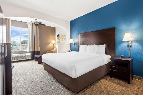 Comfort Suites New Orleans East - image 22