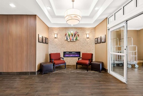 Comfort Suites New Orleans East - image 4