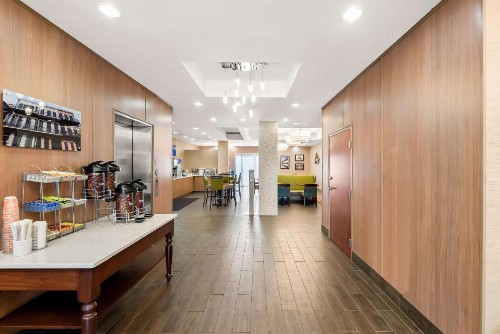 Comfort Suites New Orleans East - image 49