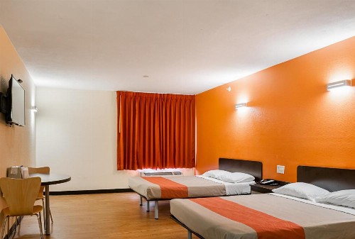 Motel 6-New Orleans LA - Near Downtown - image 11