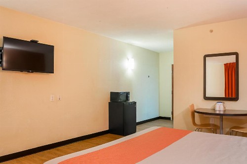 Motel 6-New Orleans LA - Near Downtown - image 17
