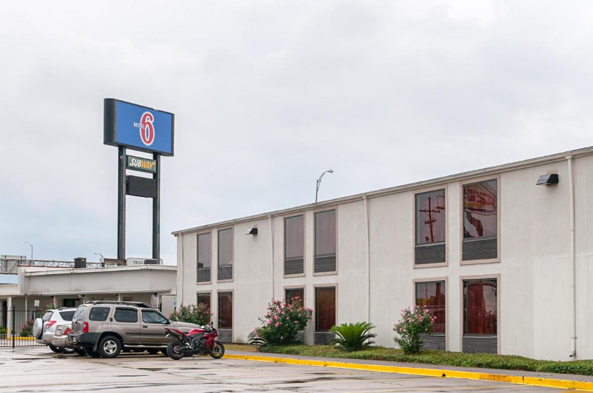 Motel 6-New Orleans LA - Near Downtown - image 2