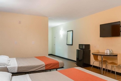 Motel 6-New Orleans LA - Near Downtown - image 46