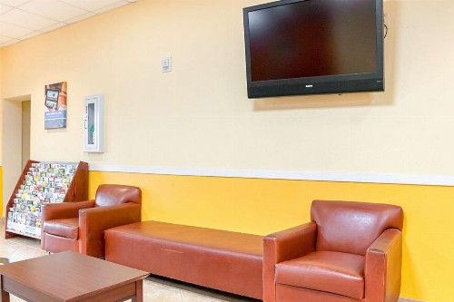 Motel 6-New Orleans LA - Near Downtown - image 49