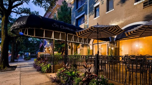 St Charles Inn - image 1