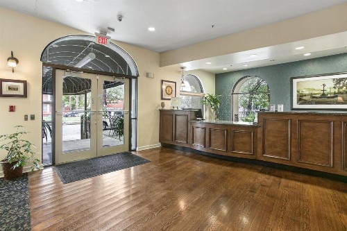 St Charles Inn - image 14