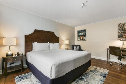St Charles Inn - image 19