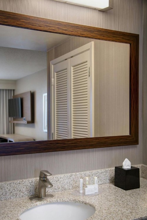 Courtyard by Marriott New Orleans Downtown/Convention Center - image 17