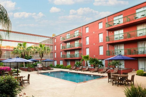 Courtyard by Marriott New Orleans Downtown/Convention Center - image 32