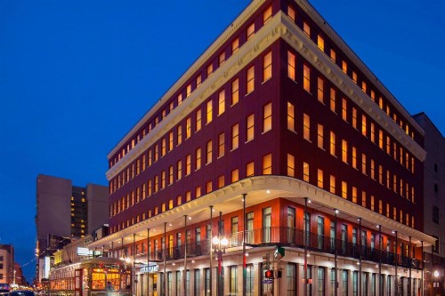 Courtyard by Marriott New Orleans Downtown Near the French Quarter - image 1