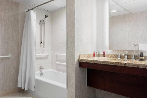 New Orleans Marriott - image 20
