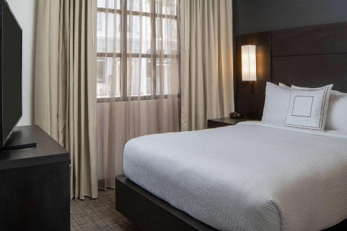 Sonesta ES Suites New Orleans Convention Center - image 10