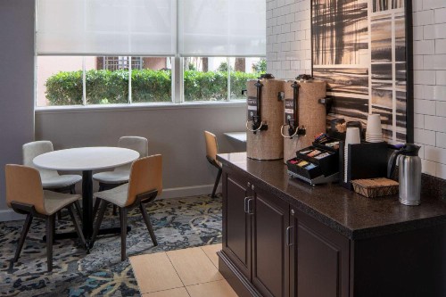Sonesta ES Suites New Orleans Convention Center - image 23