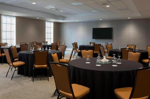 SpringHill Suites by Marriott New Orleans Downtown/Convention Center - image 17
