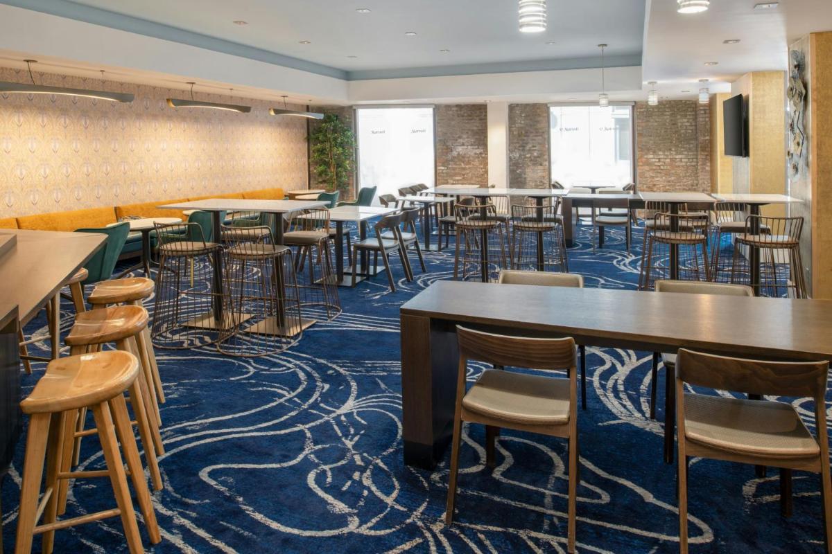 SpringHill Suites by Marriott New Orleans Downtown/Convention Center - image 4