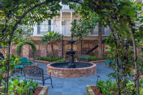 Best Western Plus French Quarter Courtyard Hotel - image 24