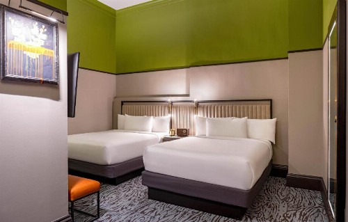 Pelham Hotel - image 22