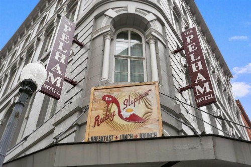 Pelham Hotel - image 4