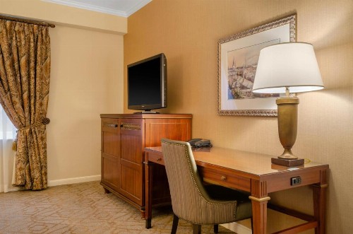 Omni Royal Orleans Hotel - image 12