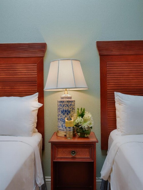 St James Hotel - image 4