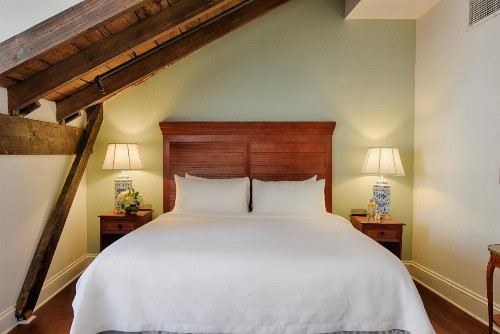 St James Hotel - image 7