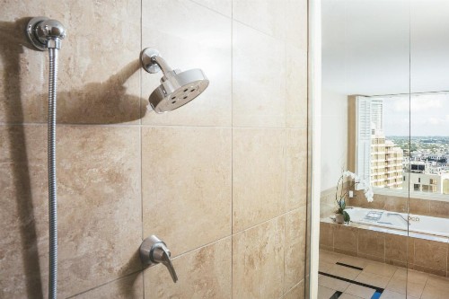 Loews New Orleans Hotel - image 16