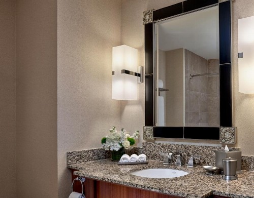 Loews New Orleans Hotel - image 33