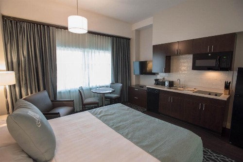 Brent House Hotel - image 3