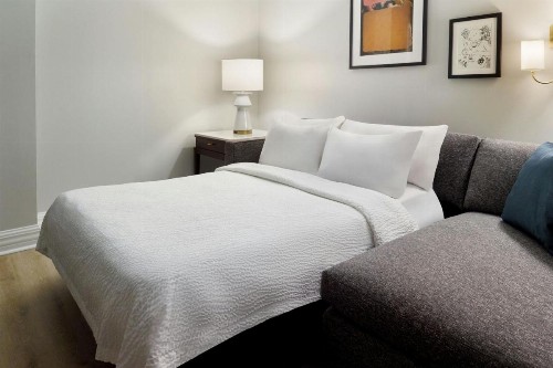 Courtyard by Marriott New Orleans French Quarter/Iberville - image 11