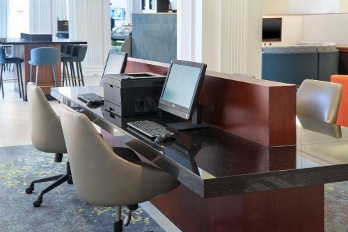 Courtyard by Marriott New Orleans French Quarter/Iberville - image 21