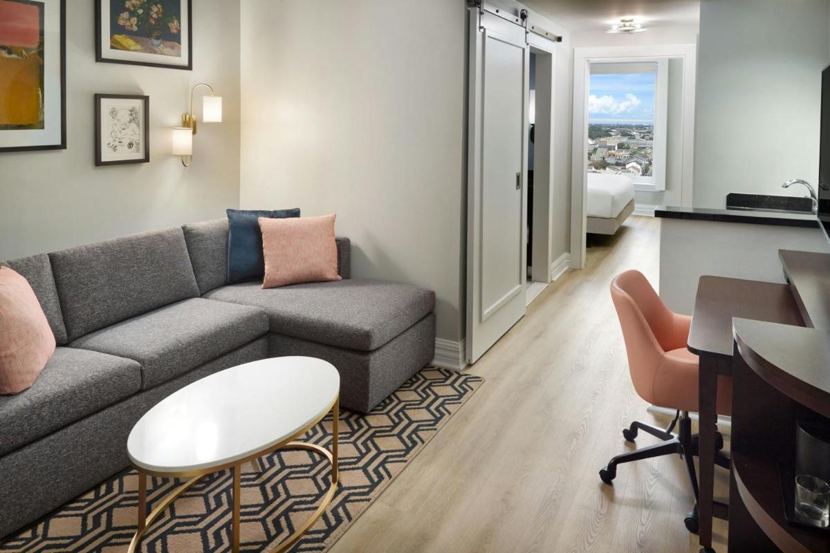 Courtyard by Marriott New Orleans French Quarter/Iberville - image 6