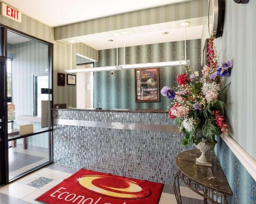 Econo Lodge New Orleans - image 11