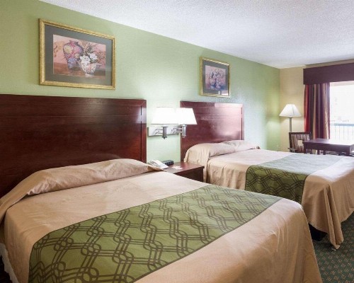 Econo Lodge New Orleans - image 13