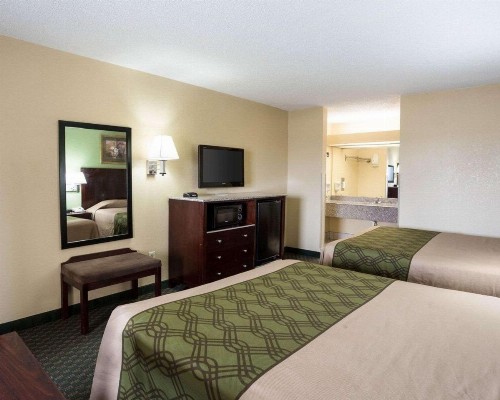 Econo Lodge New Orleans - image 19