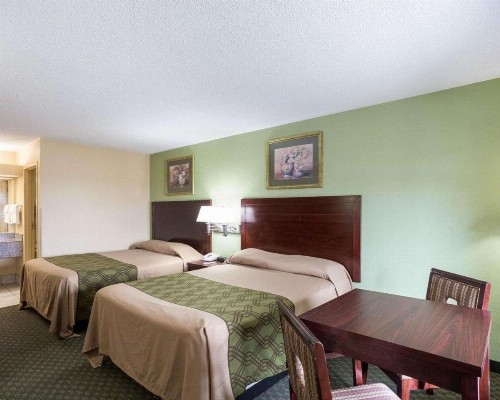 Econo Lodge New Orleans - image 20