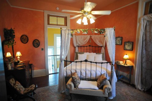 HH Whitney House - A Bed & Breakfast on the Historic Esplanade - image 22