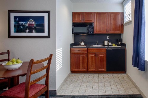 Federal City Inn & Suites - image 13