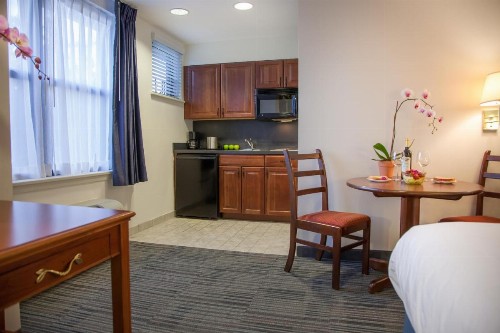 Federal City Inn & Suites - image 22