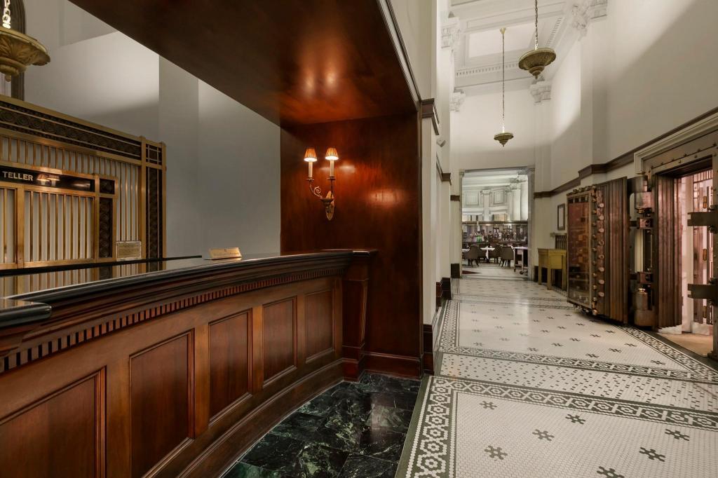 The Whitney Hotel - image 2