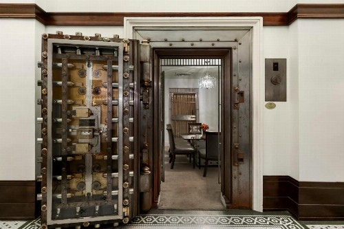 The Whitney Hotel - image 5