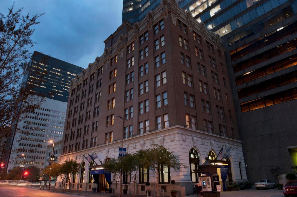 The Whitney Hotel - image 7